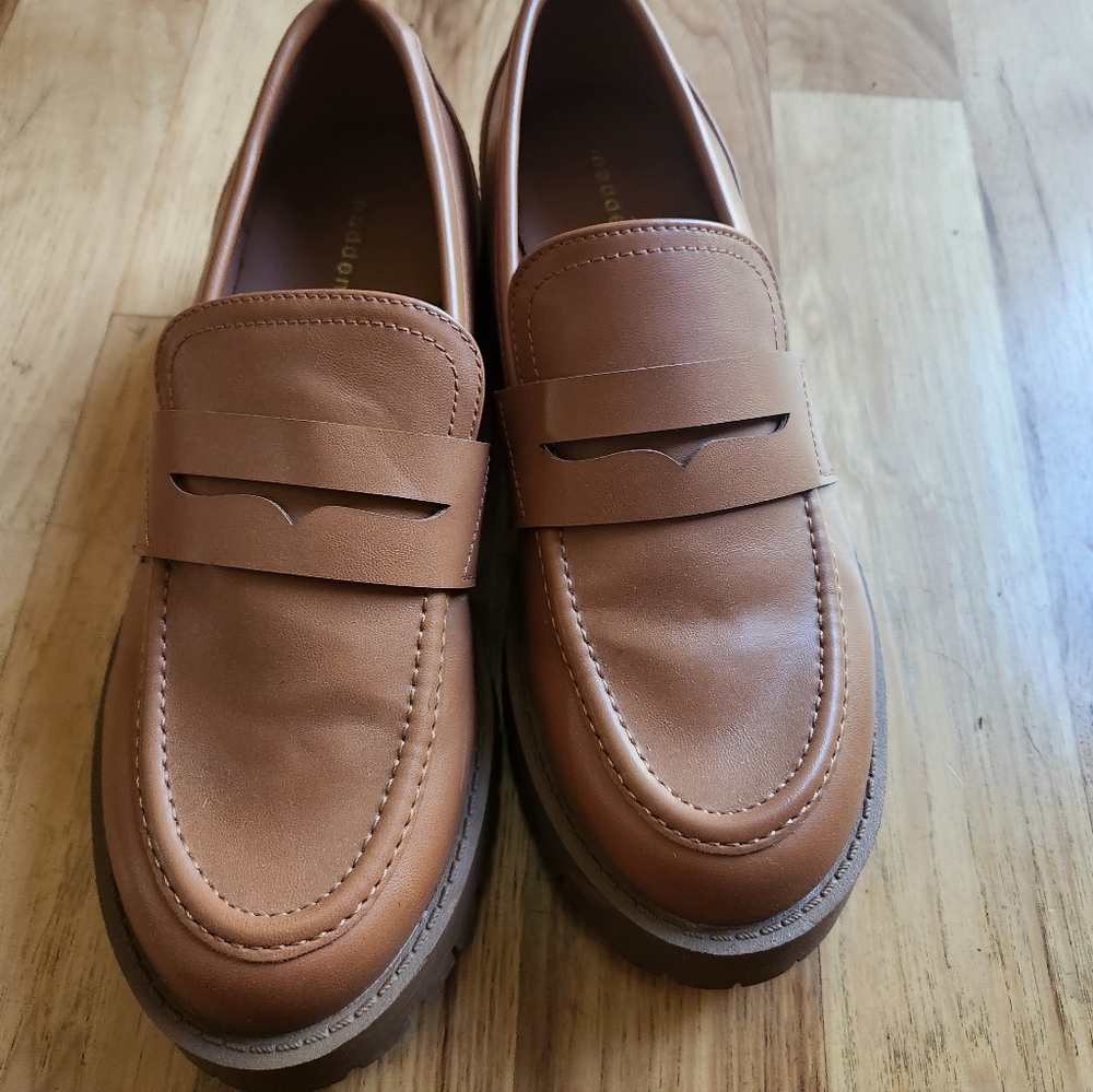 Madden Girl Loafers. Size 8.